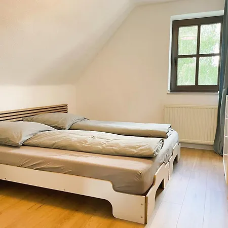 Ruhige 3 Gut Angebunden Apartment *