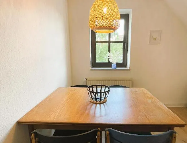 Ruhige 3 Gut Angebunden *